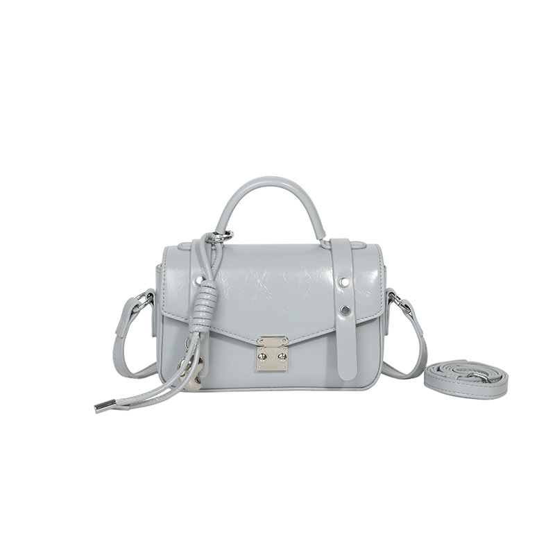 Commuting temperamento de verano popular bolso pequeño 2026 nuevo nicho de moda femenina diseño de hombro único bolso de tramo inclinado
