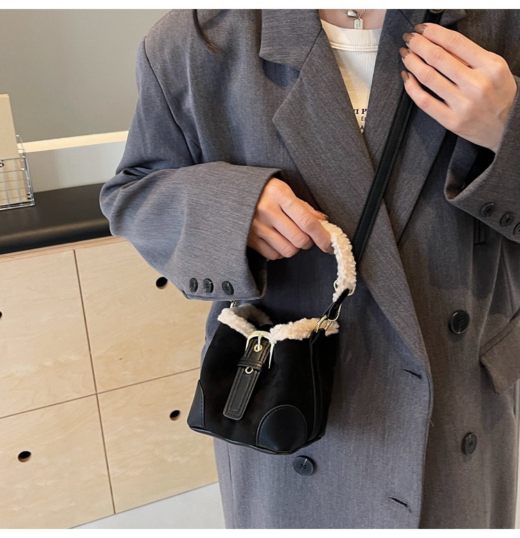 Lambskin mini bucket bag, Maillard suede retro handbag, 2024 new style, single-shoulder crossbody handbag undefined