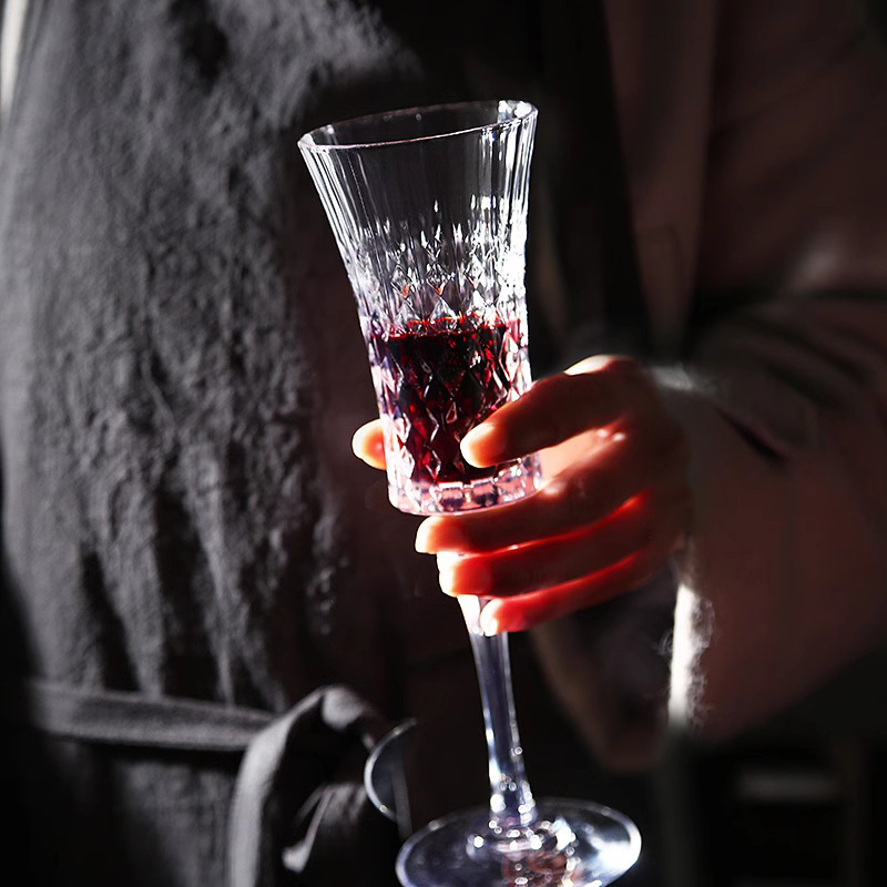 Taza francesa transparente taza de champán taza de vino vino vino taza de jugo taza de cóctel taza de relieve europea taza de pie alto