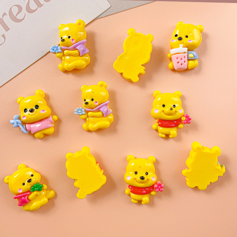 Nueva historieta pooh oso resina accesorios diy accesorios para el cabello horquilla accesorios hechos a mano goka crema de goma caja del teléfono diadema
