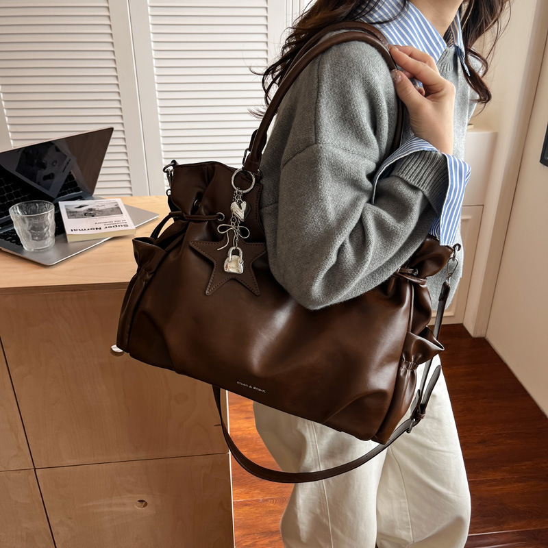 Yunzhen's Same Style Ins Super Popular Shoulder Bag for Women 2025 New European and American Style Handbag Large Capacity Versatile Crossbody Bag