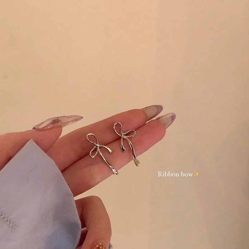 Pendientes de circón súper flash de alta calidad con aguja de plata 925 Pendientes de estilo explosivo de temperamento exquisito de lujo ligero femenino Pendientes de primavera y verano al por mayor