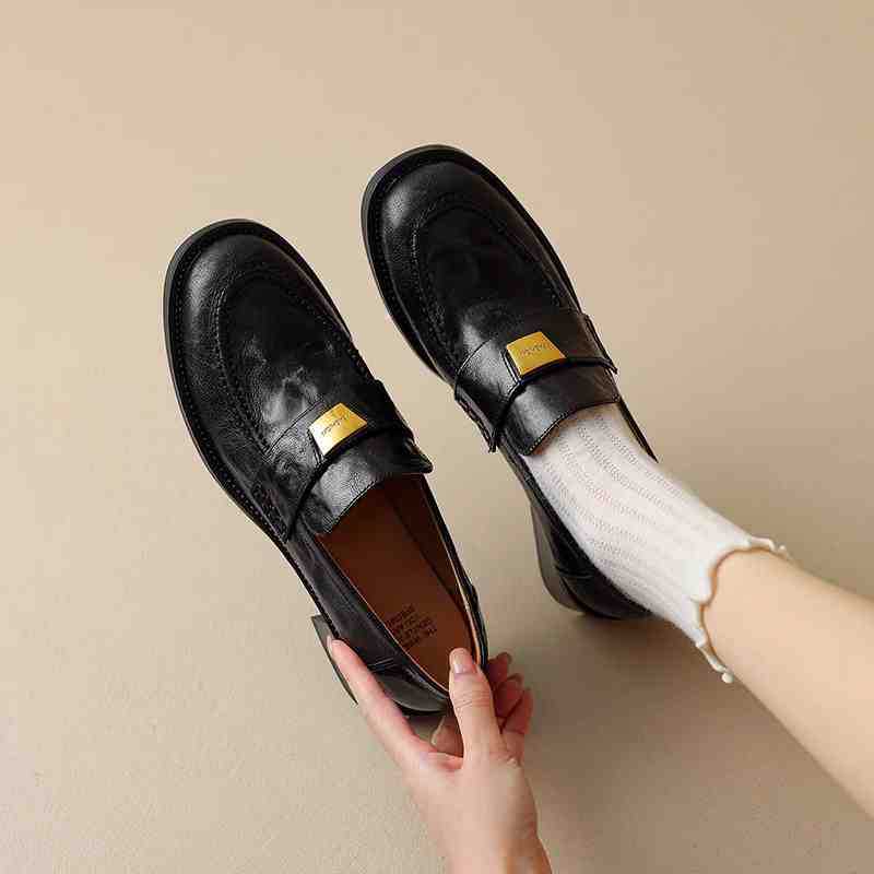 Em estoque 2915 Mocassins femininos retrô de couro macio preto com salto grosso para primavera e outono de 2025, novo estilo francês com sola grossa._voghion.com