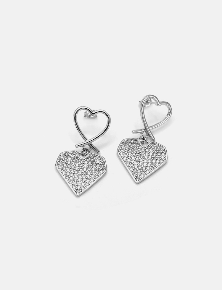 Fashion Gold-plated Zircon Heart-shaped Earrings display picture 6