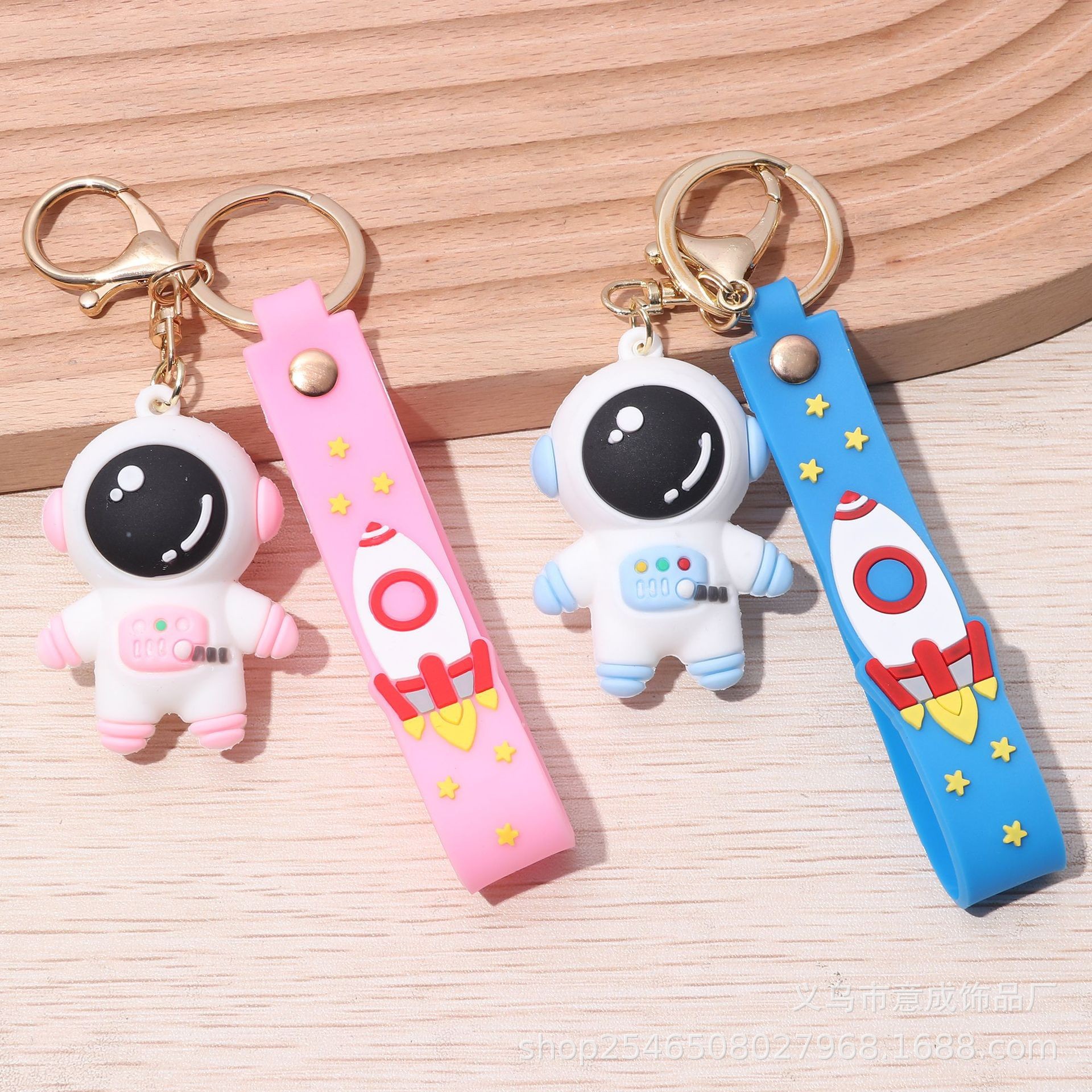 Astronaut Keychain Lightning Bear Spaceman Cartoon Doll Phone Backpack Couple Pendant Wholesale Trendy Toy
