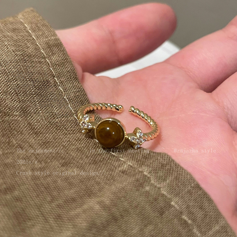 金色太阳花虎眼石戒指女轻奢小众高级感食指戒美拉德叠戴复古指环|undefined
