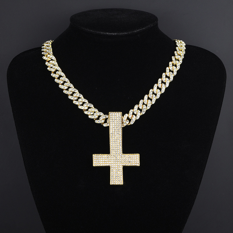 Diamond inverted cross hanger ketting voor heren luxe stijl_voghion.com