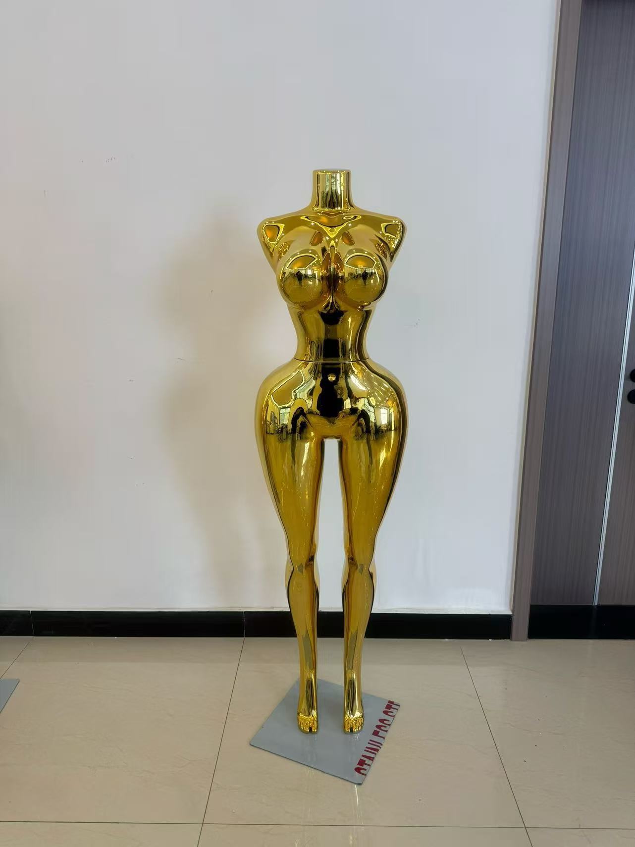 Maniquí Femenino de Cuerpo Completo de Plástico Galvanizado para Tiendas de Ropa y Escaparates