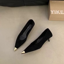 时尚潮流个性百搭单鞋春秋新款小众设计感金属尖头细跟气质高跟鞋