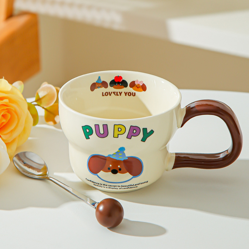 Serie de tazas de perro de salchicha chicas lindas tazas de agua potable domésticas nuevas tazas de café de desayuno de cerámica 2025 tazas