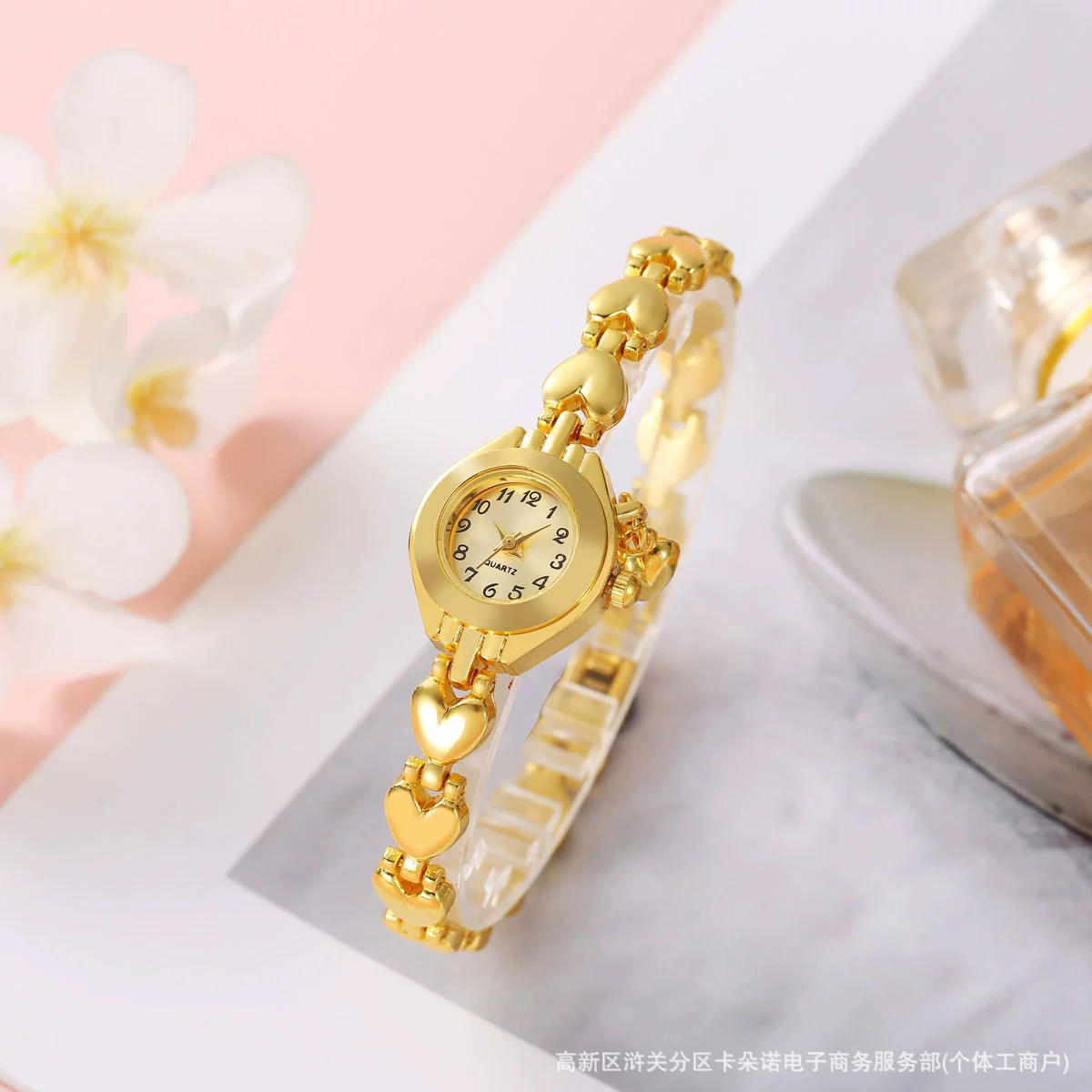 2025 New Girls Bracelet Pendant Quartz Watch Fashion Exquisite All-match Gift Cross-border Women's Watch in stock Simple