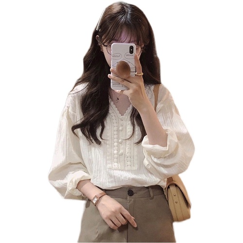 Women's Spring 2025 New Style Lace Blouse for Layering, Unique Design Sensibility, French Sweet and Charming Top