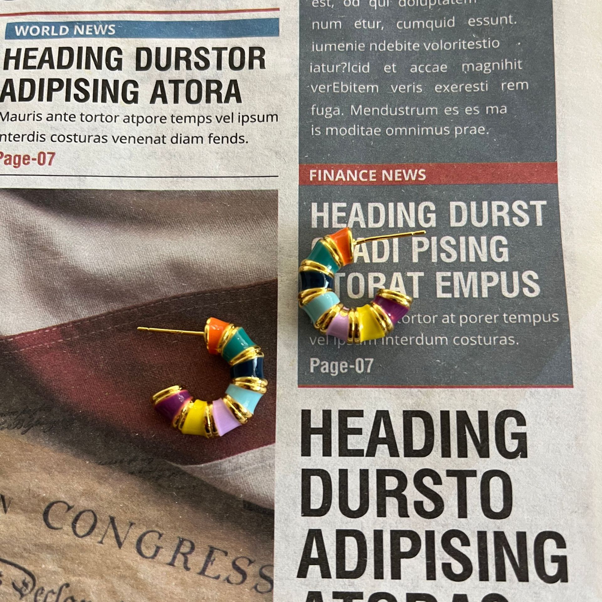 Retro moda colorido esmalte gota esmalte círculo oreja hebilla pendientes mujer verano europeo y americano nicho simple todo fósforo pendientes