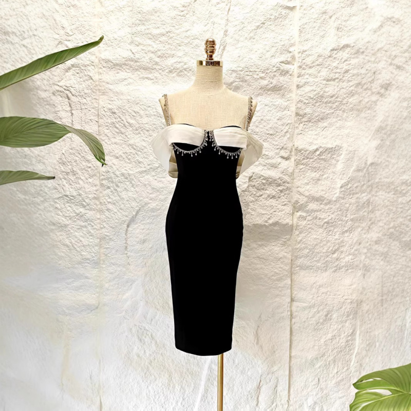 W015 European and American Women's Sexy Tube Top Suspender Nail Drill Elegant Cocktail Party Sexy Bandage Dress Dress