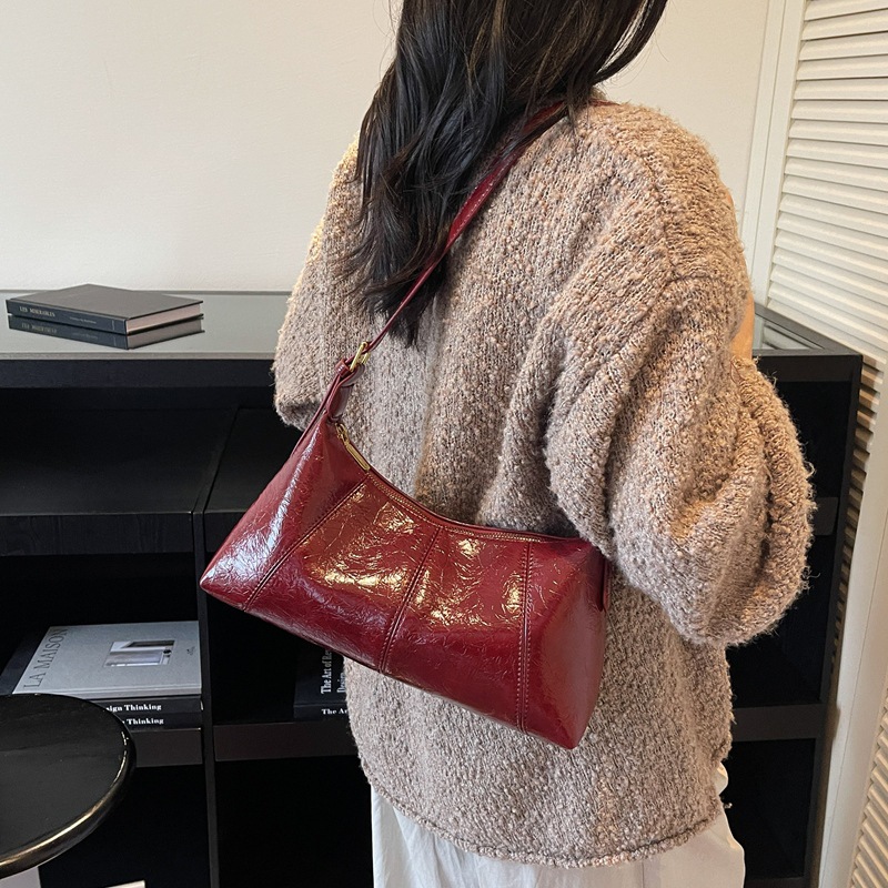 Transfronterizo retro cera de piel brazaleta bolso de mujer otoño / invierno 2025 nuevo simple bolso de hombro universal bolso de moda de mujer
