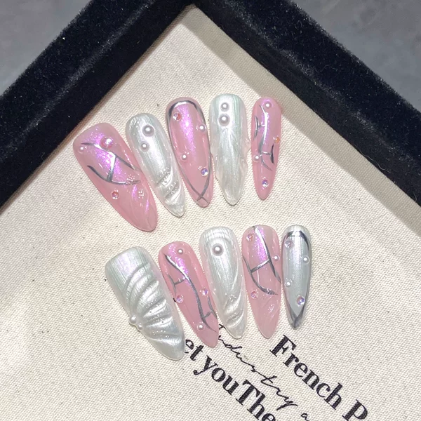 Cupid's Arrow Millennium Spice Girls Series Niche High-grade Contrast Color Wear A Spice Girls Cat's Eye Handmade Manicure Wholesale