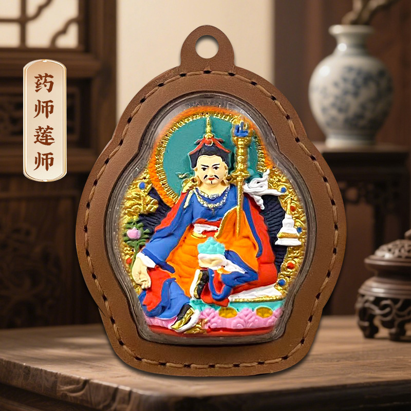 六臂绿度母五爷扎基拉姆黄财神皮壳嘎乌盒立体手绘擦擦唐卡吊坠|undefined
