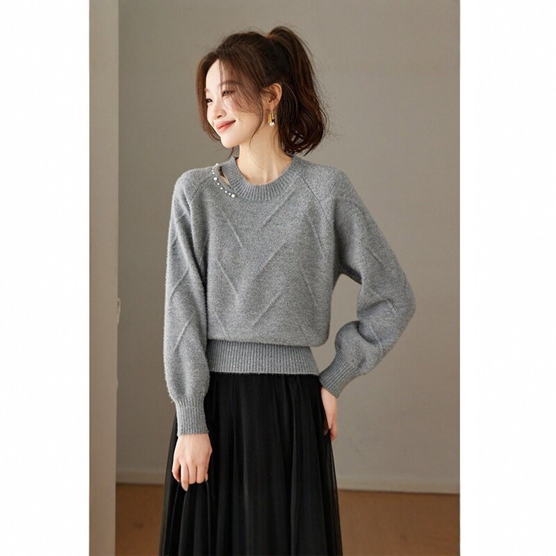 Beaded soft and skin-friendly sweater for women, 2026 new autumn and winter style, elegant gray inner knit top Beaded soft and skin-friendly sweater for women, 2026 new autumn and winter style, elegant gray inner knit top