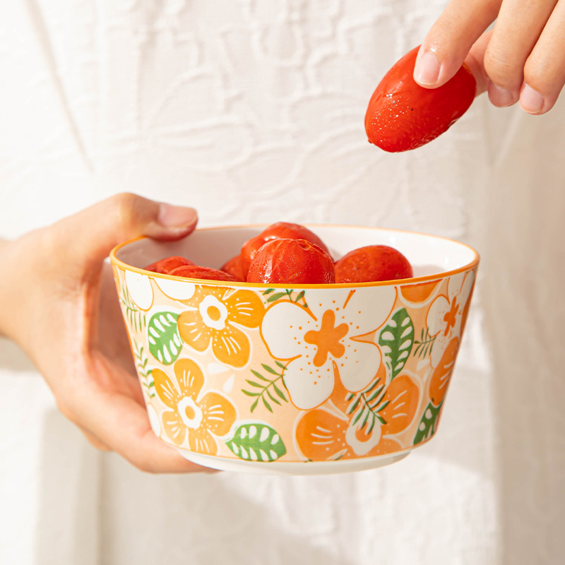 陶磁器の食器のかわいいご飯の碗の家庭用の高い顔の値の食事の碗の小さい碗の2025の新型の小さい清新な碗のスプーンのセット|undefined