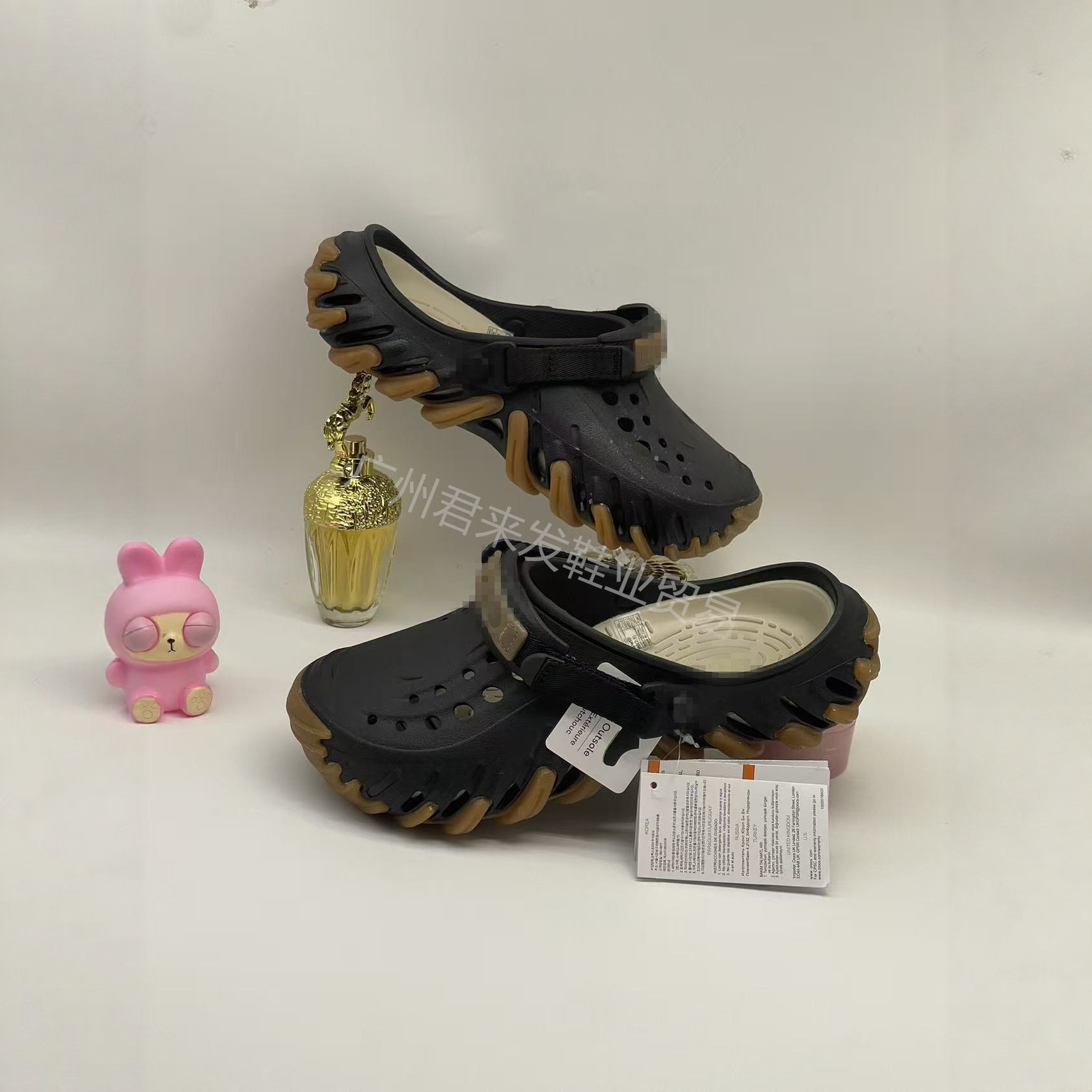 New Corrugated Tank Hole Shoes Men's Outdoor Non-Slip Breathable Eva Beach Shoes