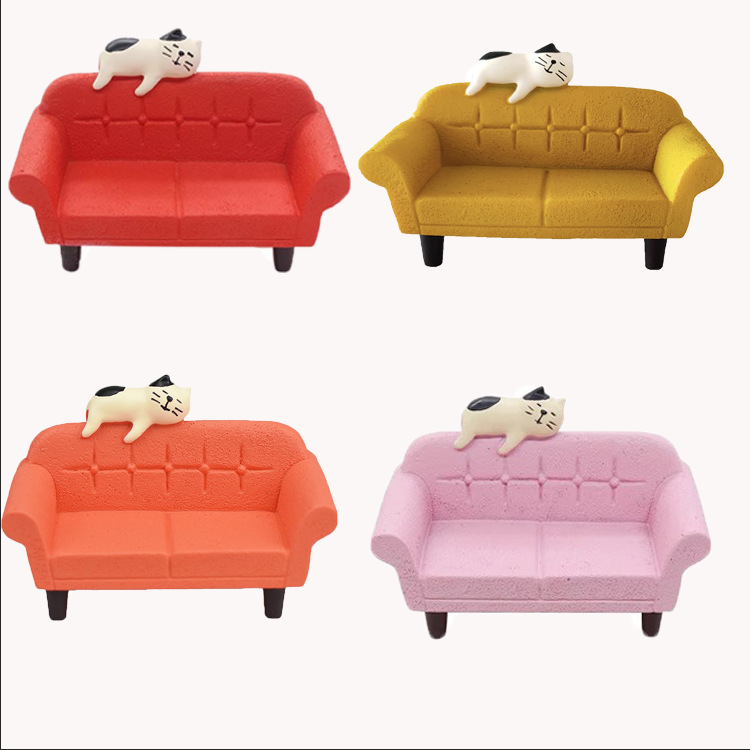 Japanese-Style Miscellaneous Goods Red Sofa Chair Cat Zakka Japanese Ins Creative Miniature Scene Resin Figurine Small Ornament