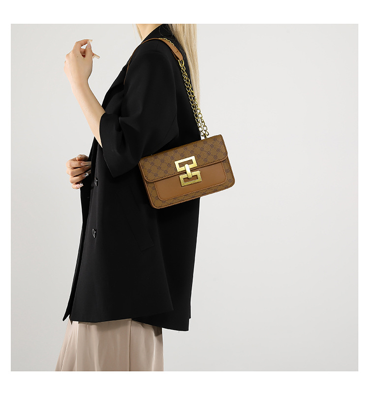 High-end texture, retro single-shoulder women's 2024 autumn new trendy and versatile chain crossbody small square bag undefined