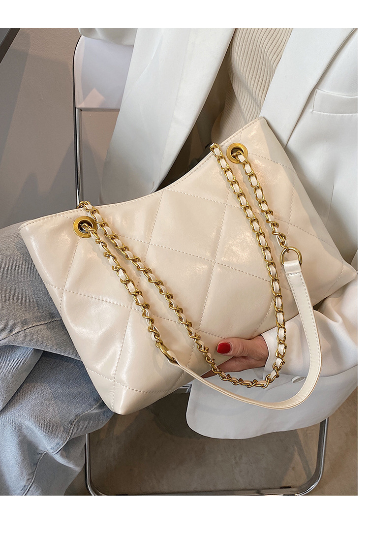 Damen Umhängetasche Mit Steppmuster Und Kette Für Den Alltag_voghion.com