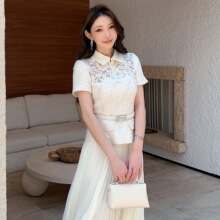 米白色蕾丝拼接毛呢假两件连衣裙翻领显瘦仙女气质百褶雪纺长裙子