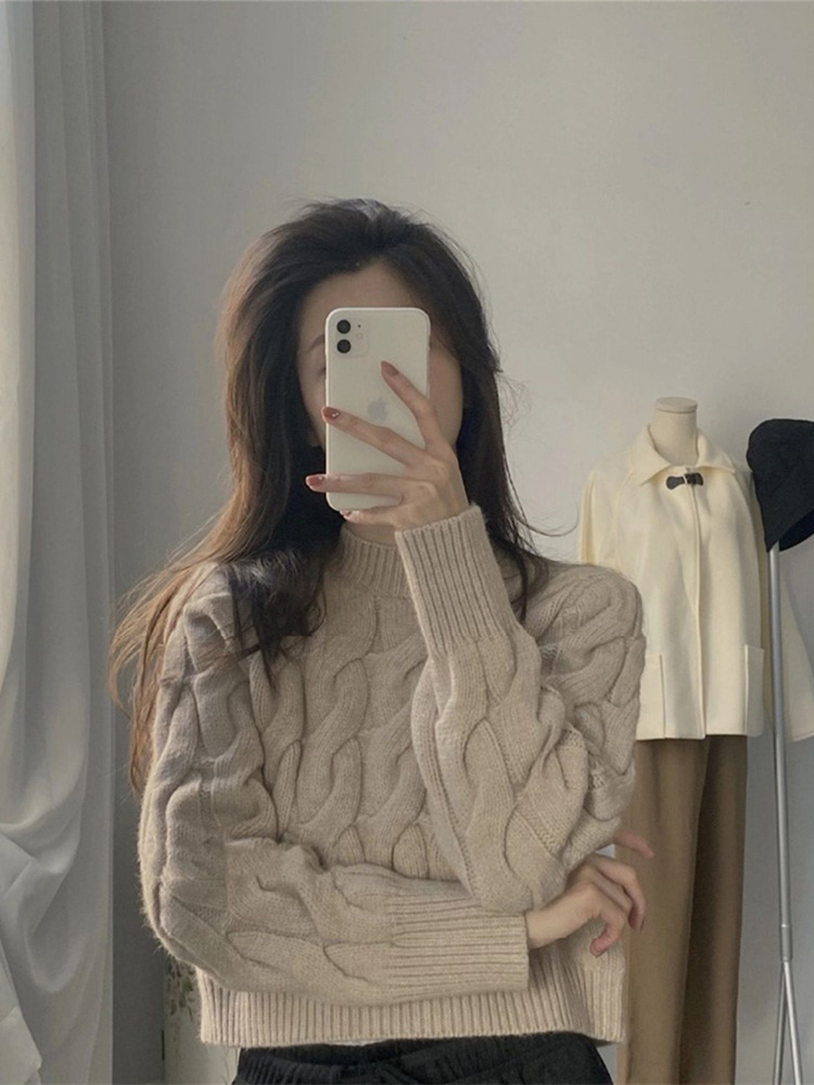Japanese retro demi-season design short knitted sweater