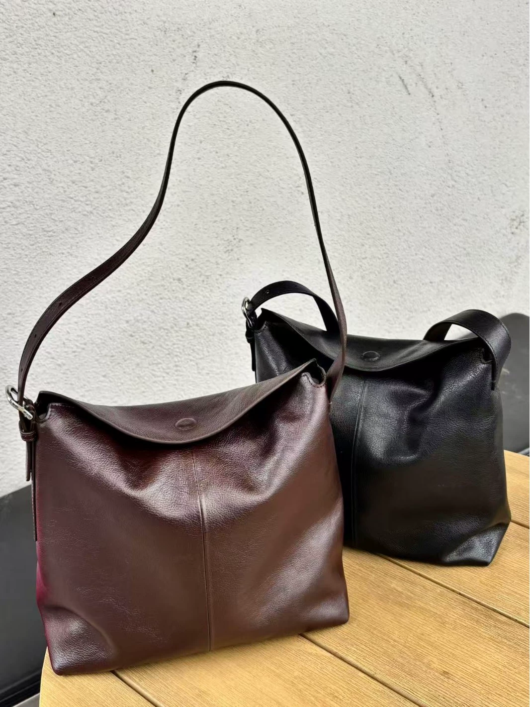 Capacious one-shoulder bag, genuine leather
