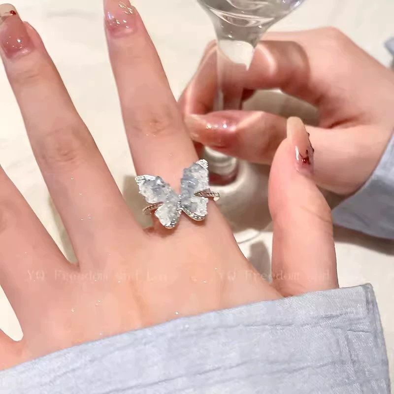 Ring, broken ice butterfly design, one‑size adjustable, light‑luxury index finger accessory