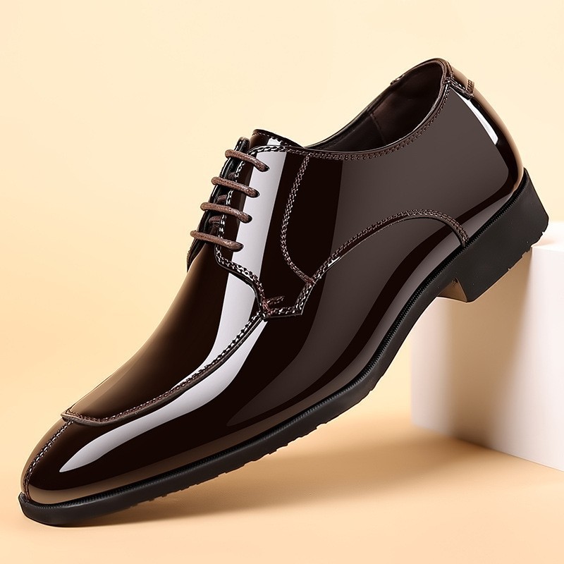 Nuevos zapatos de cuero de tamaño grande primavera y otoño, ropa de negocios transpirable, estilo británico, zapatos casuales suaves para hombres.