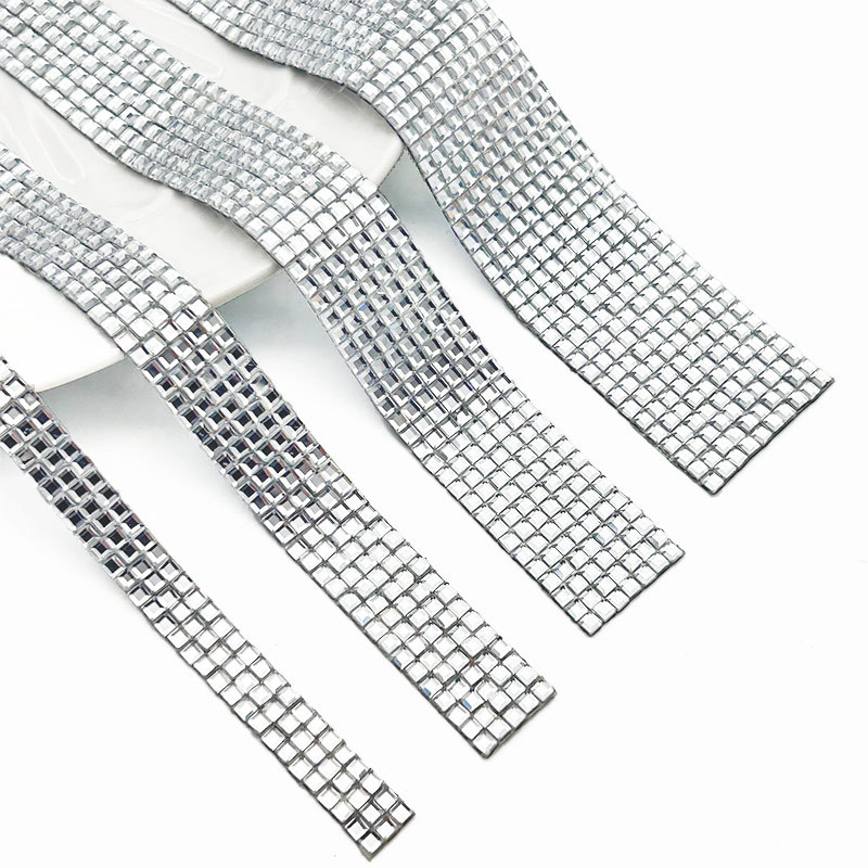 Nuevos accesorios de joyería de tiras de diamantes de cristal pegatinas de diamantes de imitación cinta de diamantes de imitación autoadhesiva de bricolaje accesorios de ropa pegatinas de diamantes