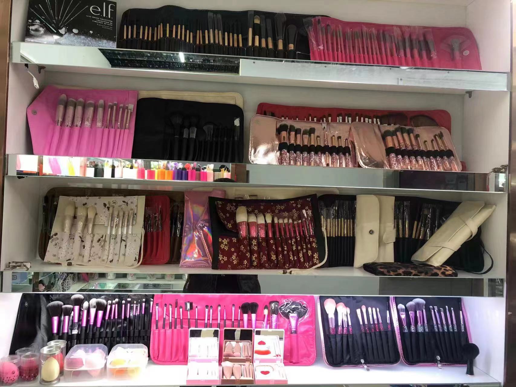 硅胶唇刷带盖唇膜刷undefined