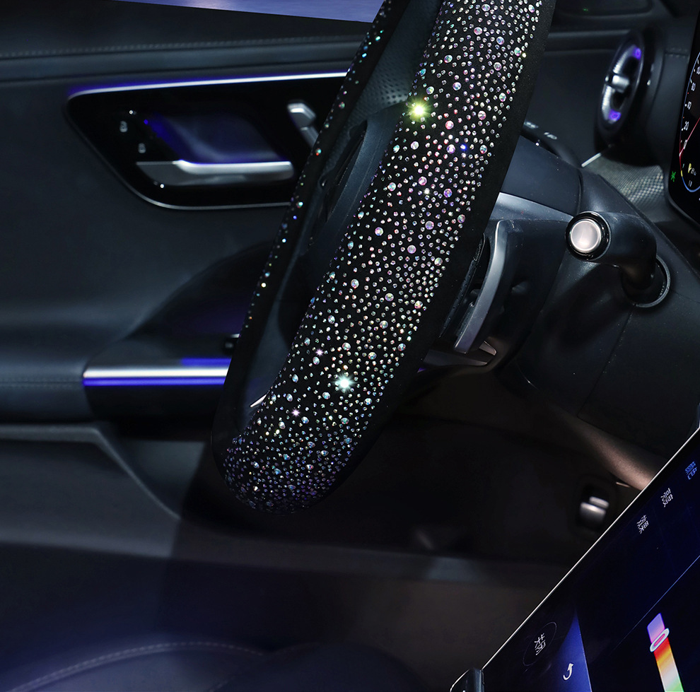 2026 New Fashion Full-Diamond Car Steering Wheel Cover for Women, All-Season Universal, Sparkling Diamond Anti-Slip D-Type Steering Wheel Cover