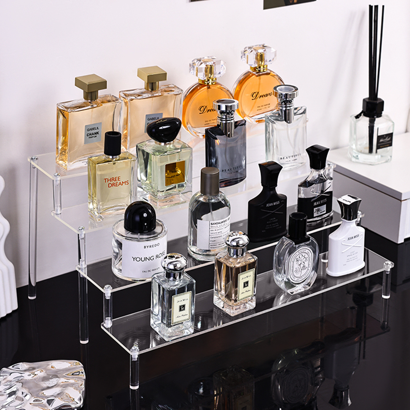 Blind Box Storage Display Rack Acrylic Transparent Stepped Storage Rack Hand-Made Small Ornaments Shelf Perfume Display Cabinet