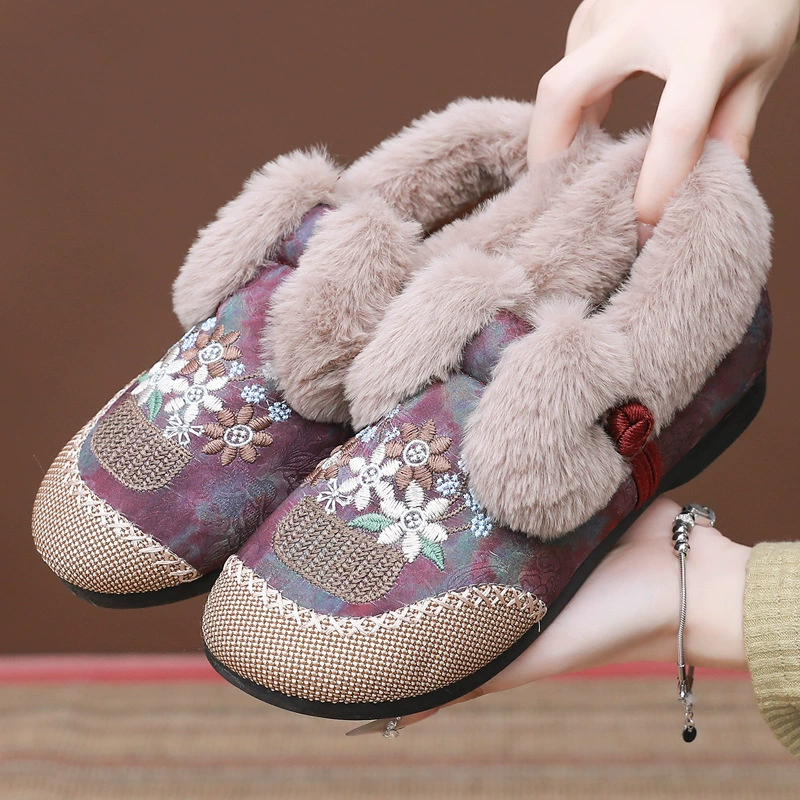 2024 зимняя новая старая пекинская обувь из ткани женская новая китайская утолщеная теплая обувь мама мягкая подошва плюс бархатная вышитая хлопчатобумажная обувь