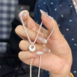 项链;手链;发夹