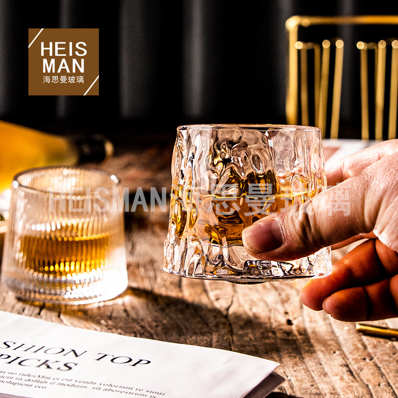 Creative spinning whiskey glass, anti-topple stress relief glass cup bar, thick spinning cup, trapezoidal liquor cup