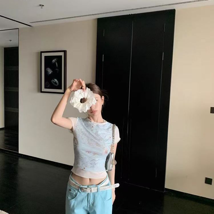 여름 도파민 블루 메쉬 반팔 슬림핏 짧은 티셔츠 여성 디자인 독특하고 아름다운 아름다운 탑