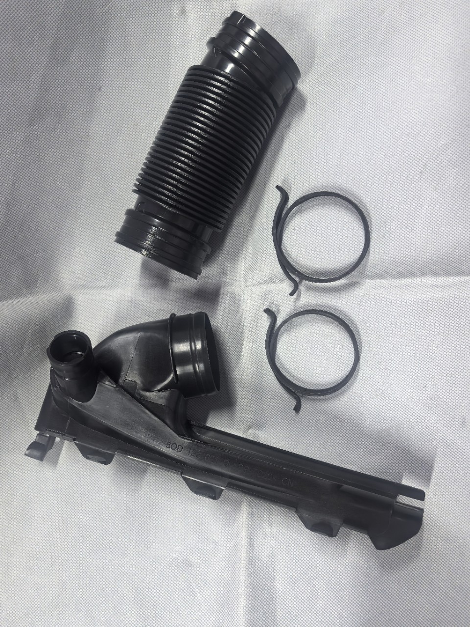 New Passat Lingdu Octavia Superb Air Intake Air Pipe Set 5Qd129621C 5Qd 129 618B