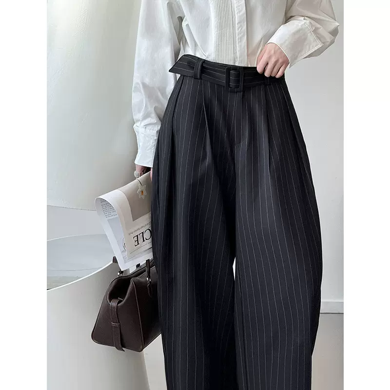 橘芷春季新款老钱风条纹压褶西装裤女休闲高腰直筒裤垂坠感266472