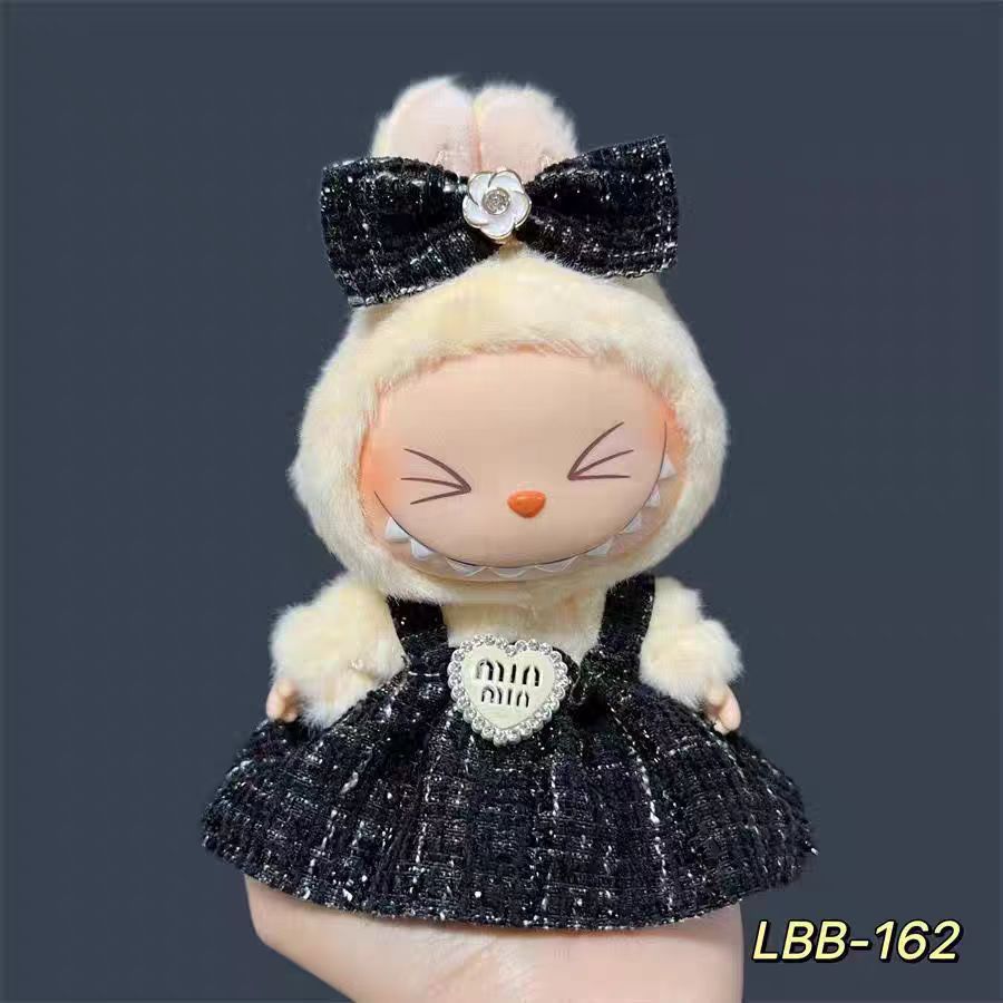 17 cm LABUBU una y dos generaciones de muñecas de polilla universal caja ciega fiesta pequeña falda de viento serie de accesorios de ropa de bebé