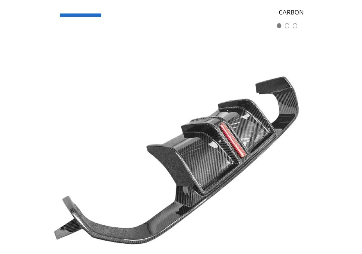 Suitable for BMW F80 M3 F82 M4 modified dry carbon fiber V-style rear lip with navigation lights and rear spoiler