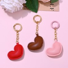 PU皮革小爱心钥匙扣 跨境新款可爱迷你桃心包包挂件情人节礼物