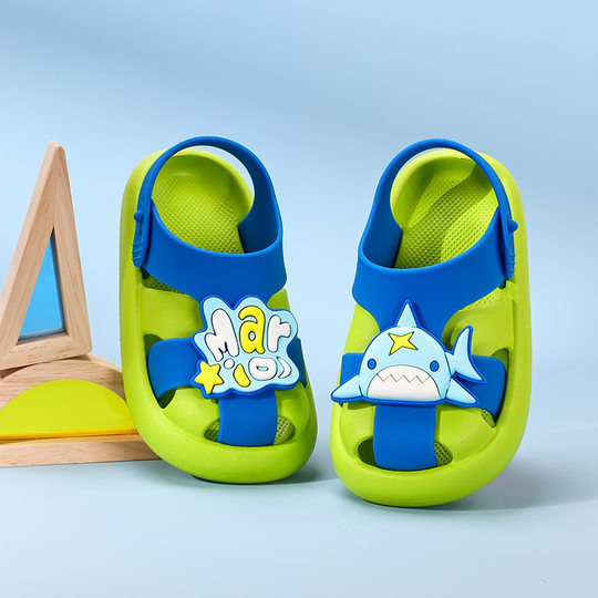 Children's sandals waterproof girls' hole shoes cartoon sandals boys' beach shoes baby girls' closed toe sandals soft bottom