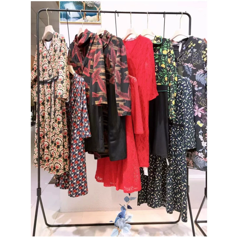 Хуэй Цзинюань красная парча платье 2022 зимнее новое платье пальто бренд скидка женская одежда физический хвост