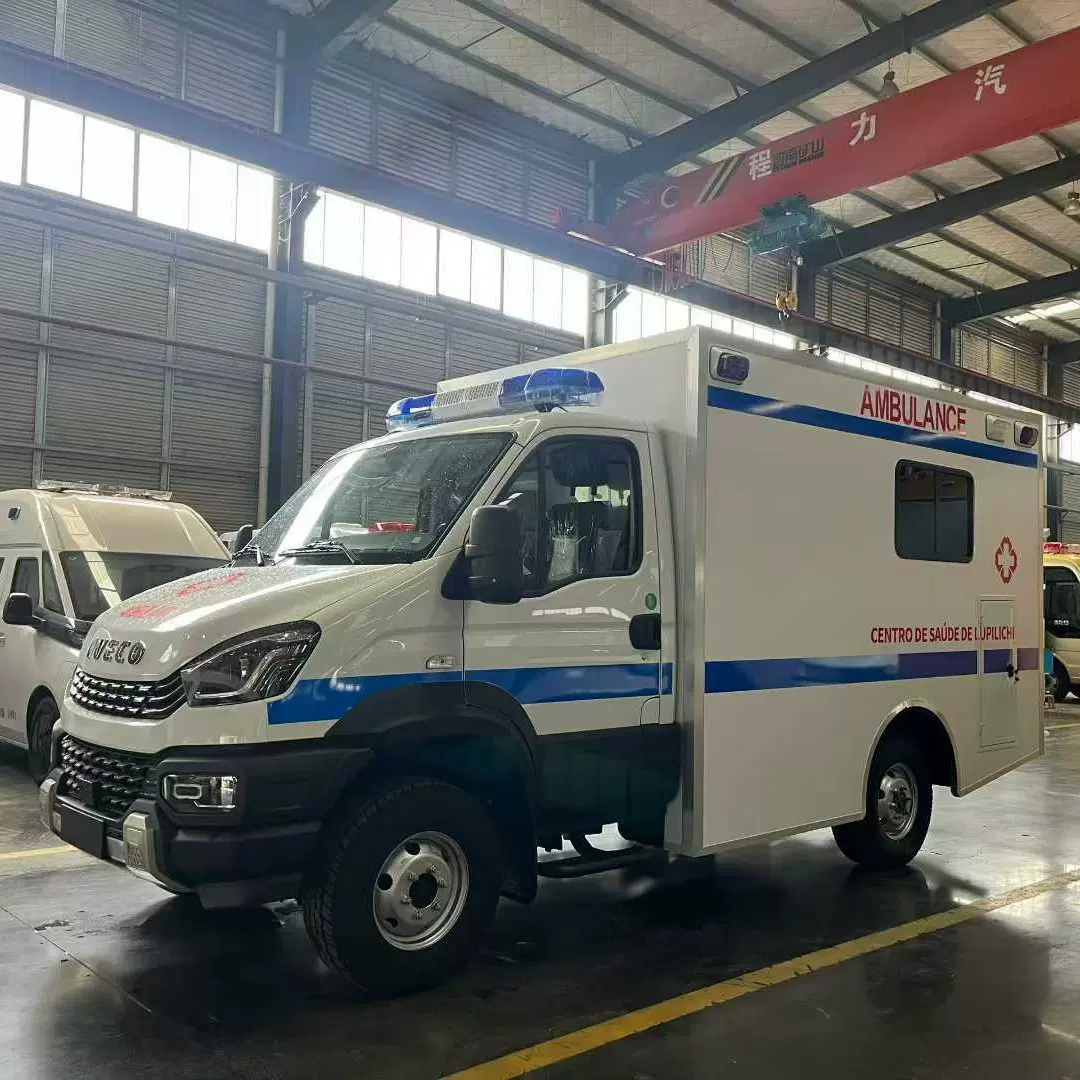 120医疗救护车 依维柯救护车可出口 方舱形状内舱空间大设备齐全