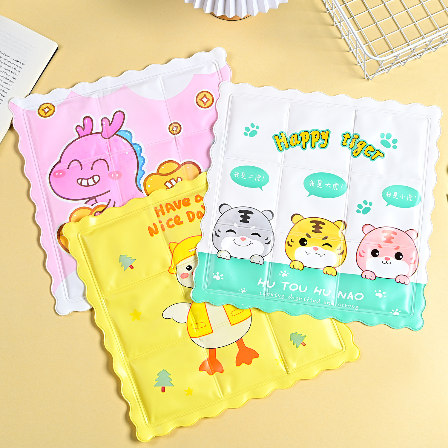 New Ice Pads for Summer, Cooling Products for Students, Ice Crystal Car Cartoon Gel Seat Cushions, Pvc Ice Seat Cushions Wholesale