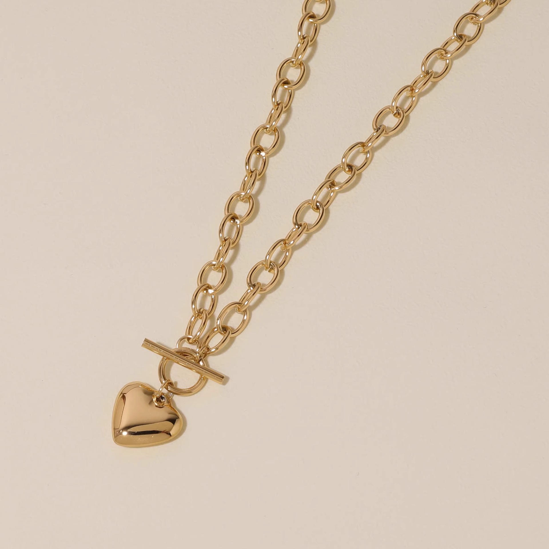 Smooth Heart Pendant Necklace With Ot Clasp In Stainless Steel_voghion.com